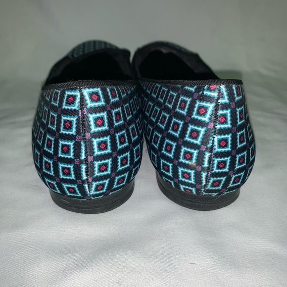 H&M Flats - Picture 3 of 5
